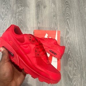 SOLD ❌Nike Air Max 90 Triple Red CZ7918-600 Men's Size 10 VNDS